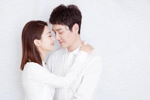 同样是陈晓演的男主，把顾千帆跟云襄放一起，差别出来了！咋看？游戏画面
