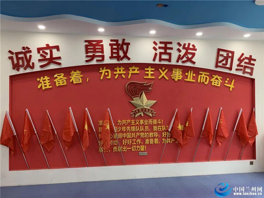 庆祝建军节好句游戏画面